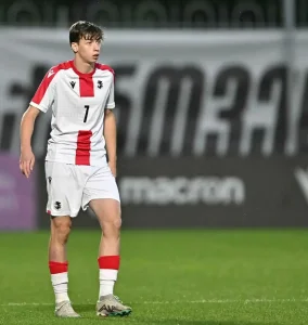 Le petit frère de Kvaratskhelia dans le viseur du Bayern Munich !