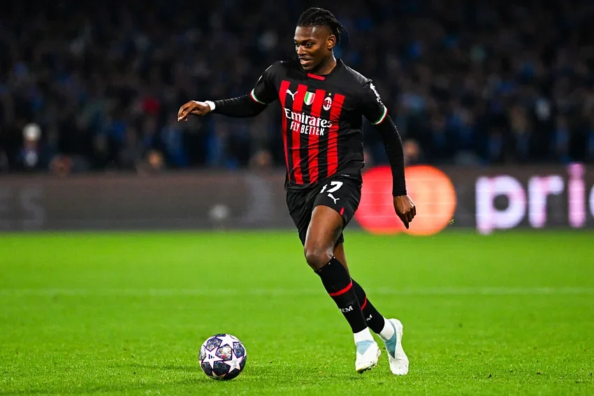 Un échange Rafael Leão contre Rashford entre l’AC Milan et Manchester United ?