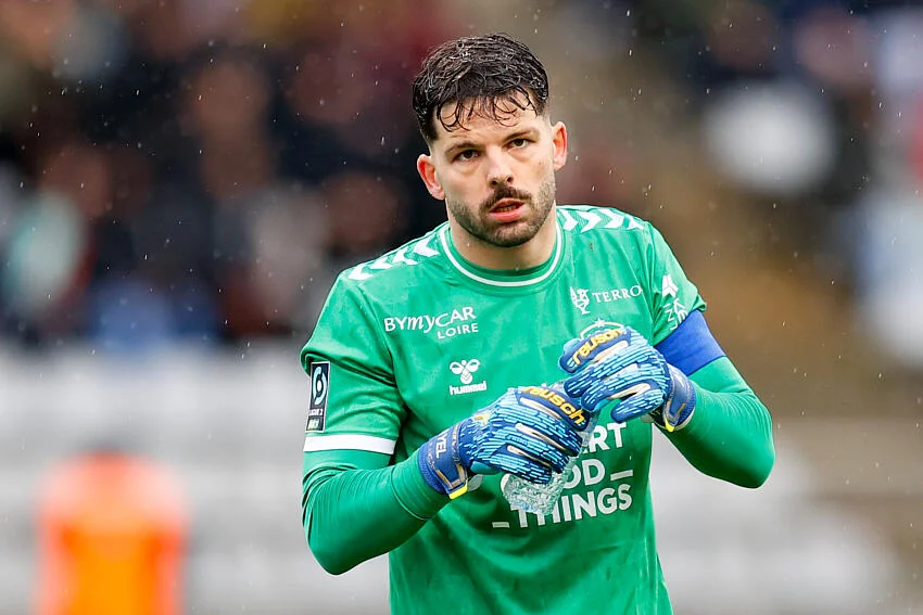 ASSE – Amiens : Larsonneur écarté des cages pour le match le plus important de la saison