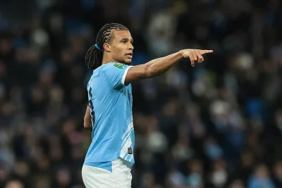 Nathan Aké au Barça : le dossier que l’été 2026 pourrait enfin conclure