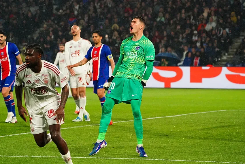 Renato Marin a marqué des points, Chevalier numéro 3 au PSG ?
