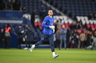 PSG : par ici la sortie pour Lucas Chevalier !