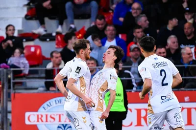 Ligue 2 : Dunkerque perd trois piliers cet été : le casse-tête de l’USL avant le mercato !