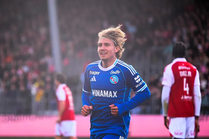 La pépite du RC Strasbourg, privée de Coupe du Monde 2026 !