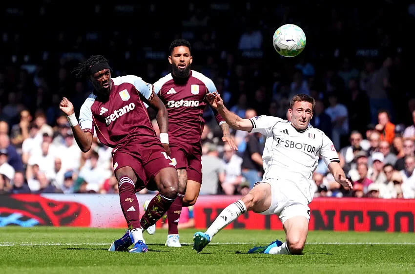 Premier League : Aston Villa – Liverpool à 21h, les compos probables