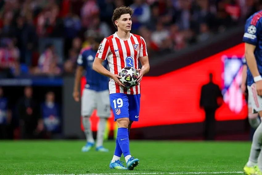 Julian Alvarez au PSG pour 150 M€, une perspective dingue mais de plus en plus probable