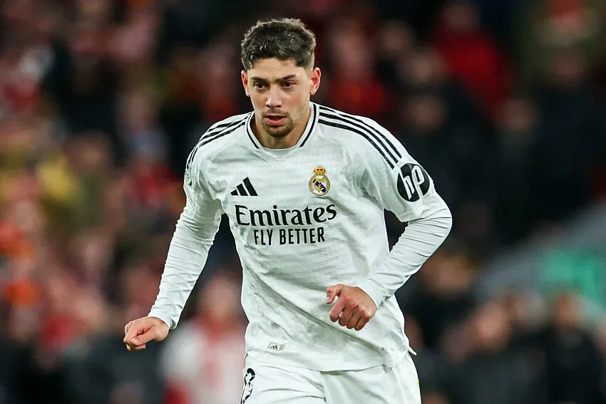 Depuis sa bagarre avec Tchouaméni, le PSG tente de recruter Valverde !