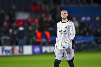 PSG : Lucas Chevalier veut partir 