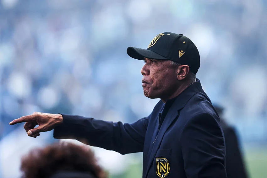 « Je leur souhaite de sortir vainqueurs » : Kombouaré, fair-play royal