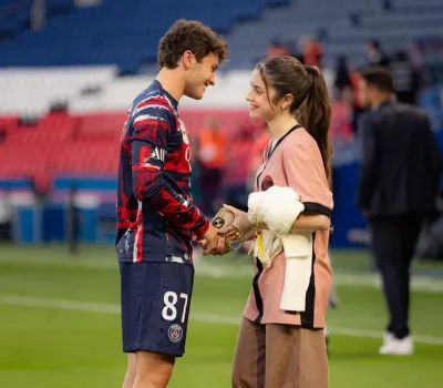 PSG : la copine de João Neves aux tambours avec les ultras