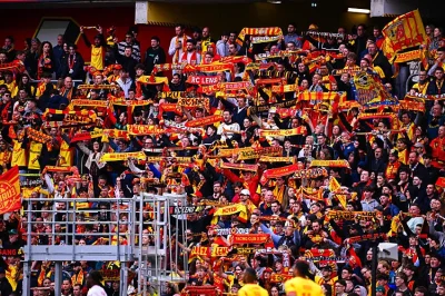 « Ce serait bien d’être la première génération à le faire » : le défi de Pierre Sage pour son RC Lens