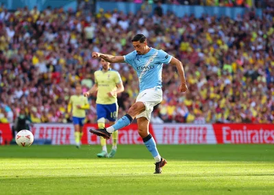 Manchester City prêt à vendre son milieu à 45M€, Arsenal se positionne