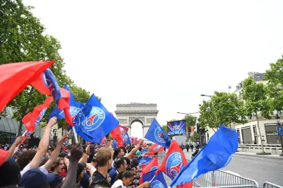 PSG : pas de parade sur les Champs-Élysées même en cas de victoire — Paris tire les leçons de 2025