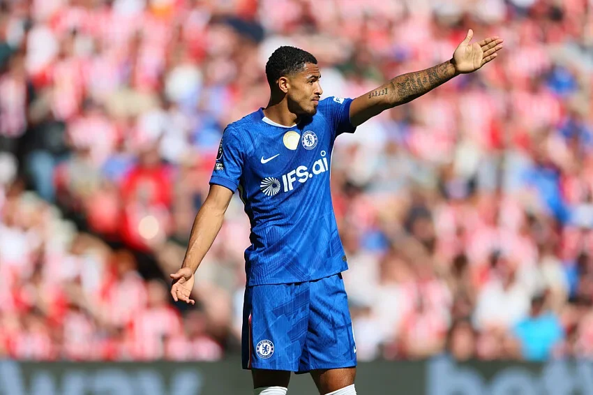 Liverpool n’a pas oublié Levi Colwill