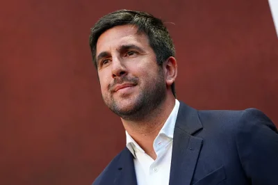 Elections Real Madrid : Enrique Riquelme promet « deux stars » aux socios pour prendre la place de Florentino Pérez