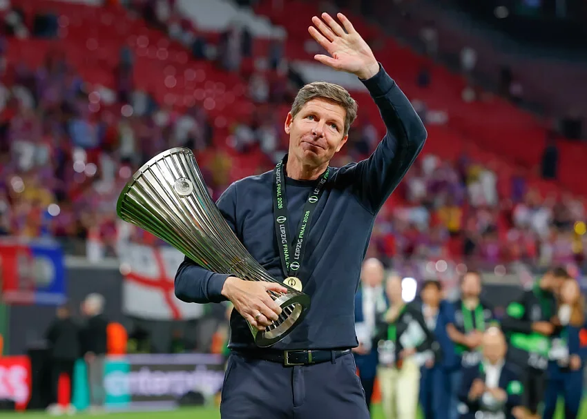 Crystal Palace : champion d’Europe le soir, sans entraîneur le matin !