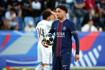 Ayari a choisi le PSG