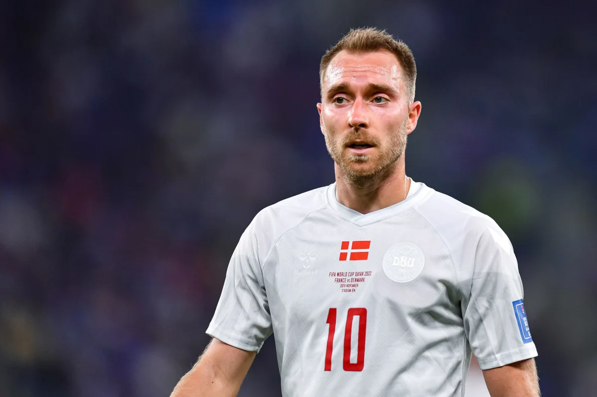 Danemark : Eriksen glace à nouveau les terrains