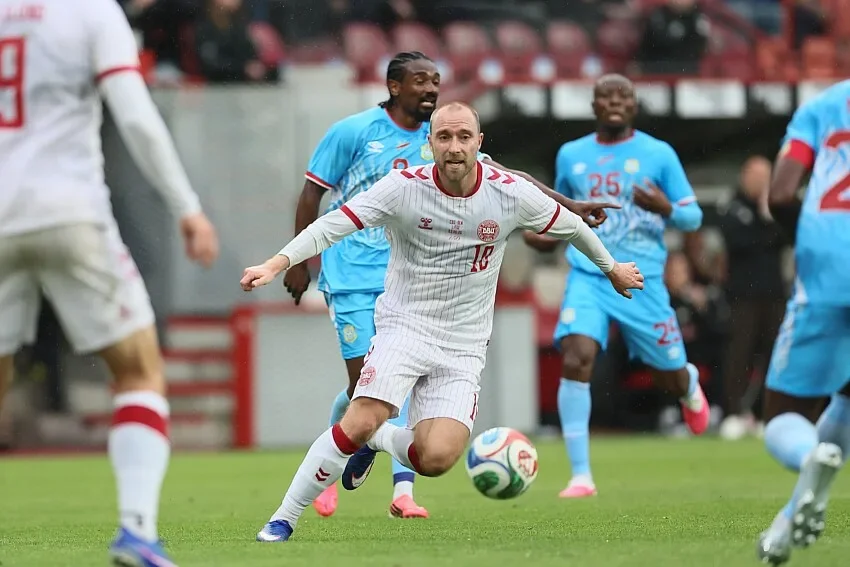 Eriksen s’effondre en plein match : le pacemaker a fonctionné, le Danemark retient son souffle