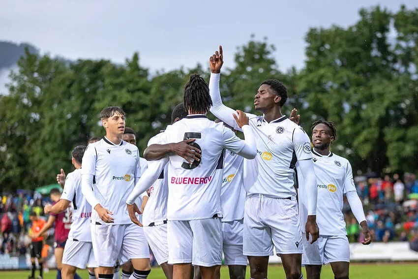 OL : l’attaquant de 21 ans de Championship qui affole Lyon