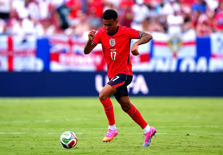 Jusqu’où ira le PSG pour Morgan Rogers ?