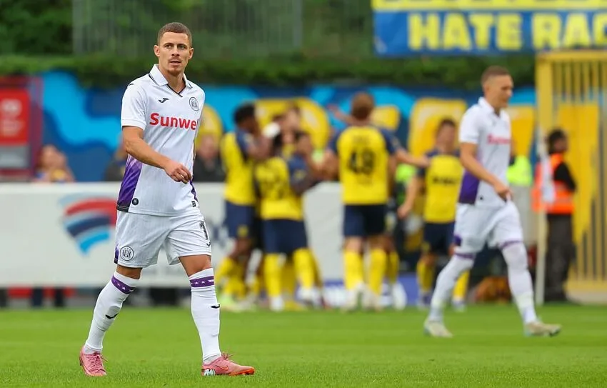 RC Lens : Thorgan Hazard revient, la première recrue du RC Lens pour 2026-2027