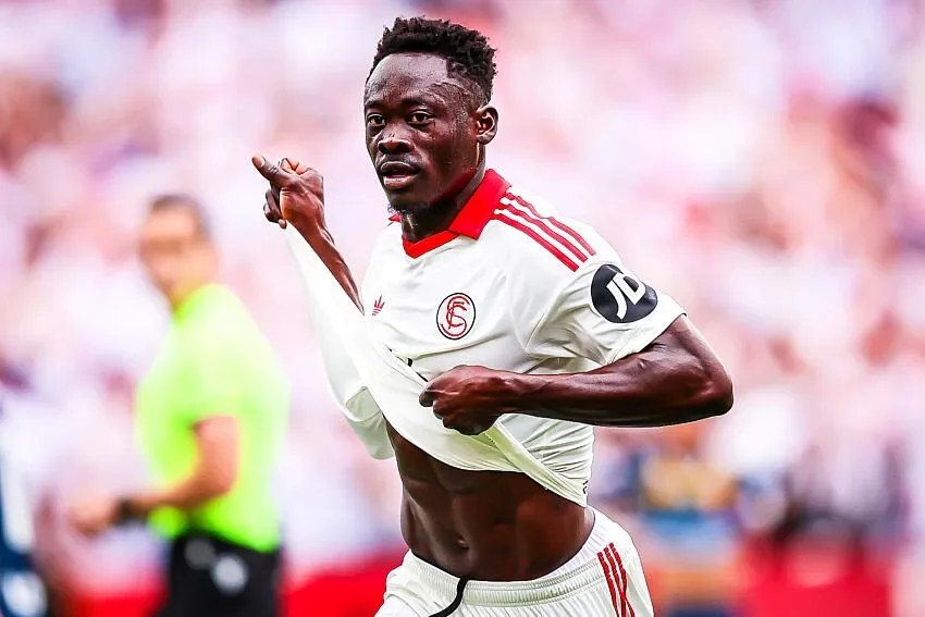 OM : Akor Adams refroidit les rumeurs