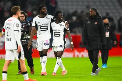 Mercato Stade Rennais : deux titulaires de la défense déjà poussés vers la sortie