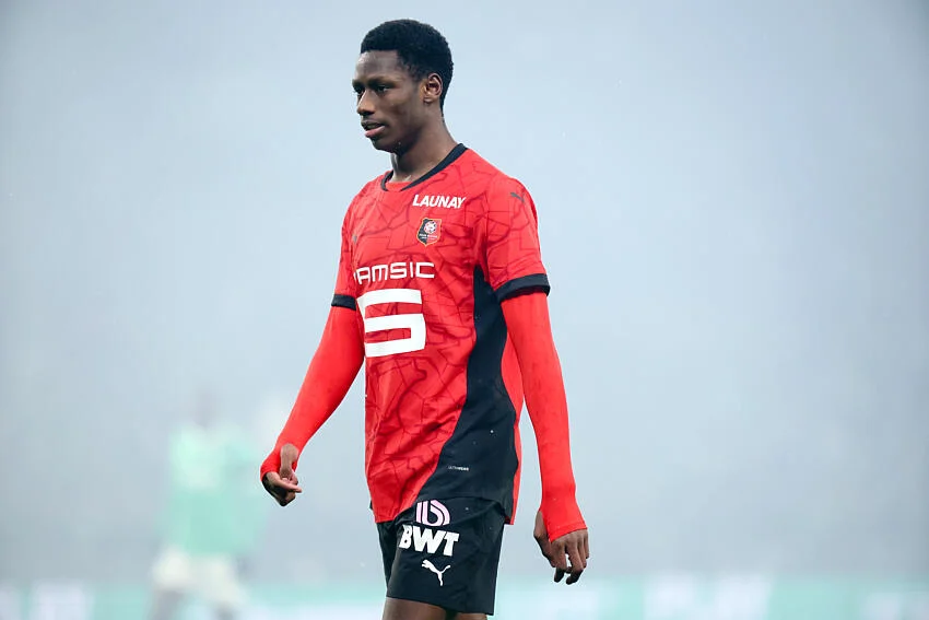 Stade Rennais : Djaoui Cissé vers la sortie, le départ que personne n’attendait se confirme