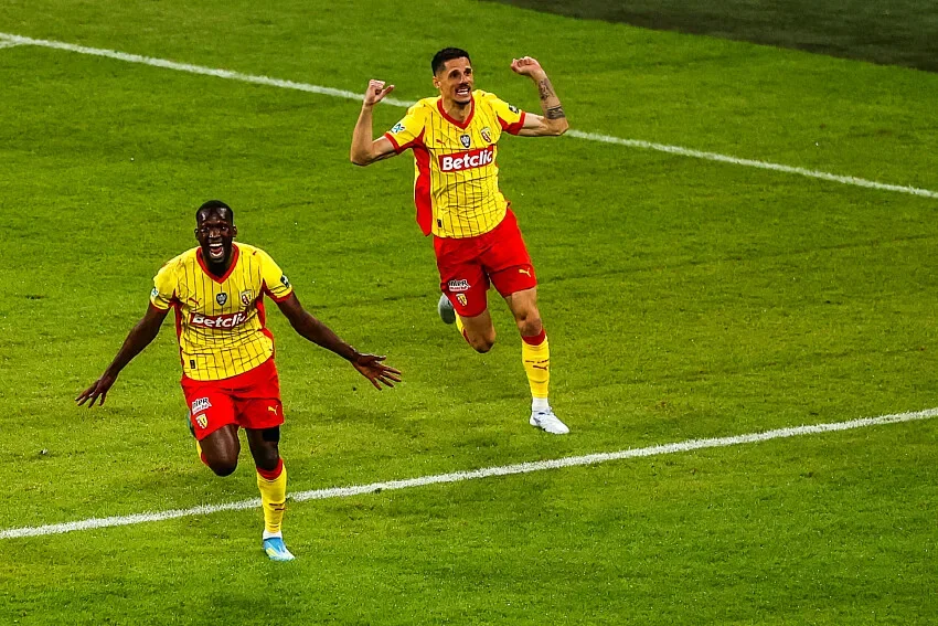 RC Lens : Abdallah Sima fête ses 25 ans, retour sur une première saison plus marquante qu’il n’y paraît