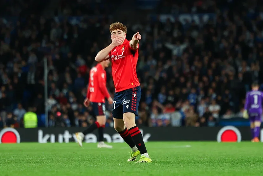 Liverpool confirme officiellement le recrutement de Victor Muñoz pour 40 M€
