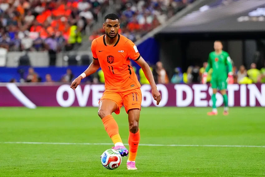 Pays-Bas – Suède : les compos officielles avec Gakpo et Malen contre Gyökeres et Isak