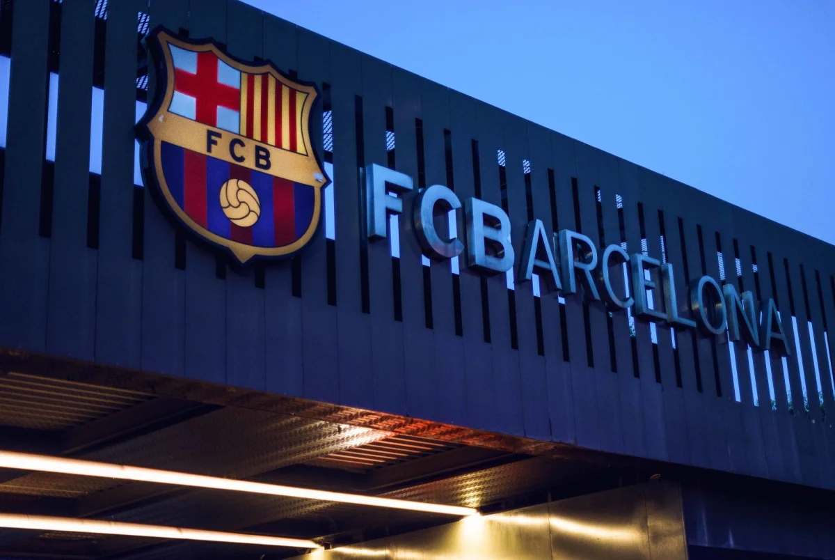 Mercato : l’Atlético prend une avance sur le Barça pour…