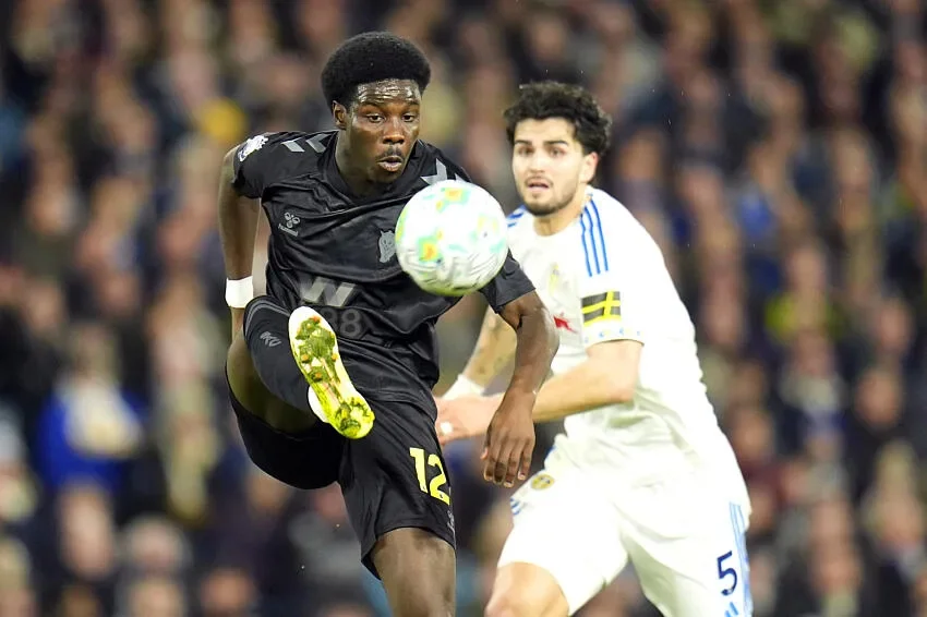 Le Stade Rennais fonce un buteur discret de Premier League, un paris risqué ?