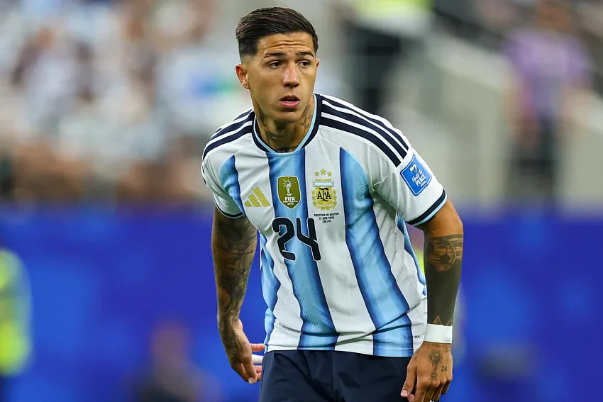 Real Madrid : ça discute avec Enzo Fernandez