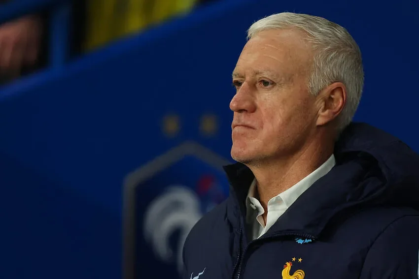 Deschamps retenu aux obsèques de sa maman : les Bleus vont jouer pour leur coach face à la Norvège