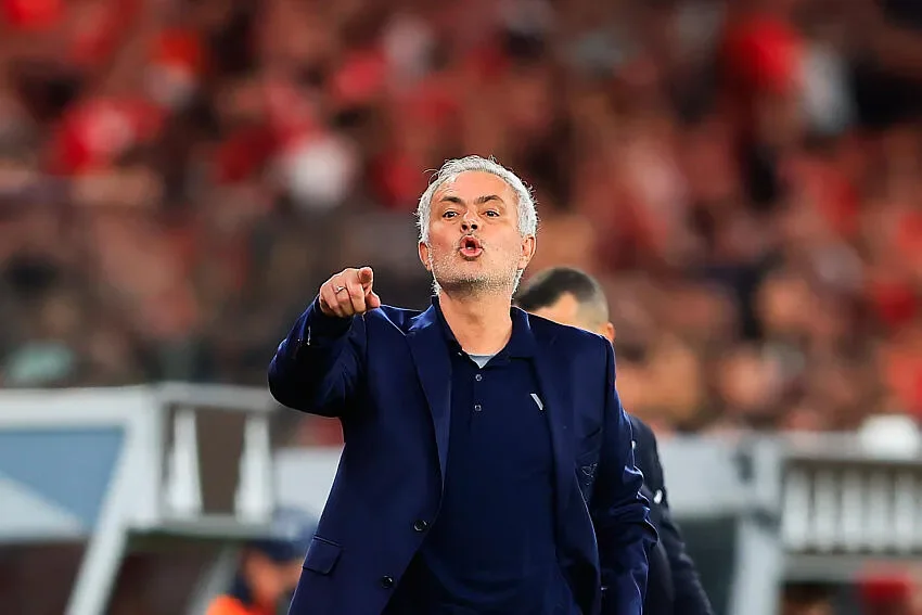 Mercato : Mourinho n’a pas dit son dernier mot, le Real Madrid veut encore muscler sa défense