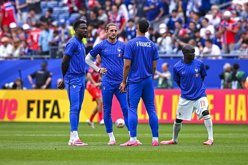 Deschamps privé de Thuram et Kanté pour la Suède
