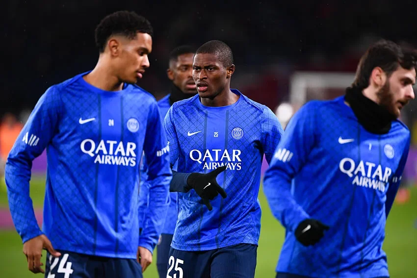 PSG : une doublure pour Nuno Mendes recherchée, Kroupi toujours suivi