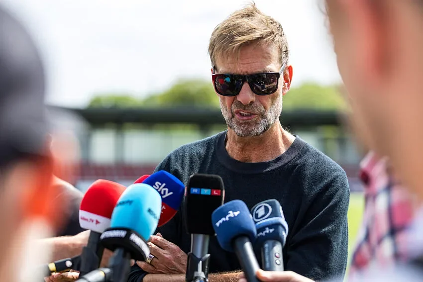 Allemagne : et si Klopp passait du micro au banc ?