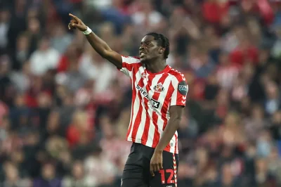 Rennes sous pression, Porto et le Betis accélèrent pour Eliezer Mayenda