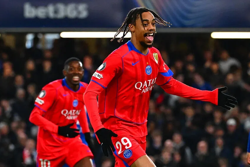 135 millions et le PSG ouvre la porte