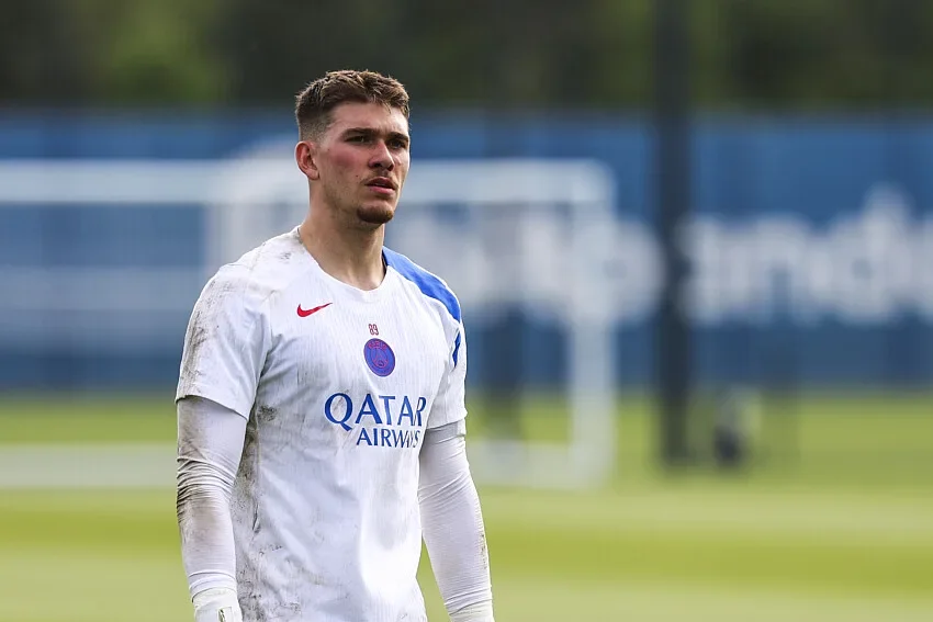 PSG : Renato Marin envoyé au Portugal (off.)