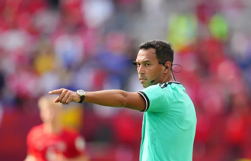 France – Maroc : un arbitre argentin au sifflet du quart de finale