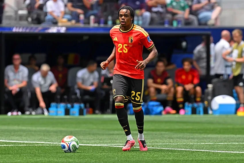 Nathan Ngoy (LOSC) comparé à Kompany avec la Belgique