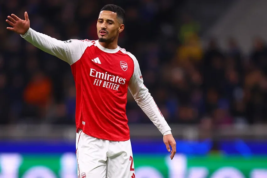 Le PSG prêt à lâcher 150 M€ pour arracher Saliba à Arsenal