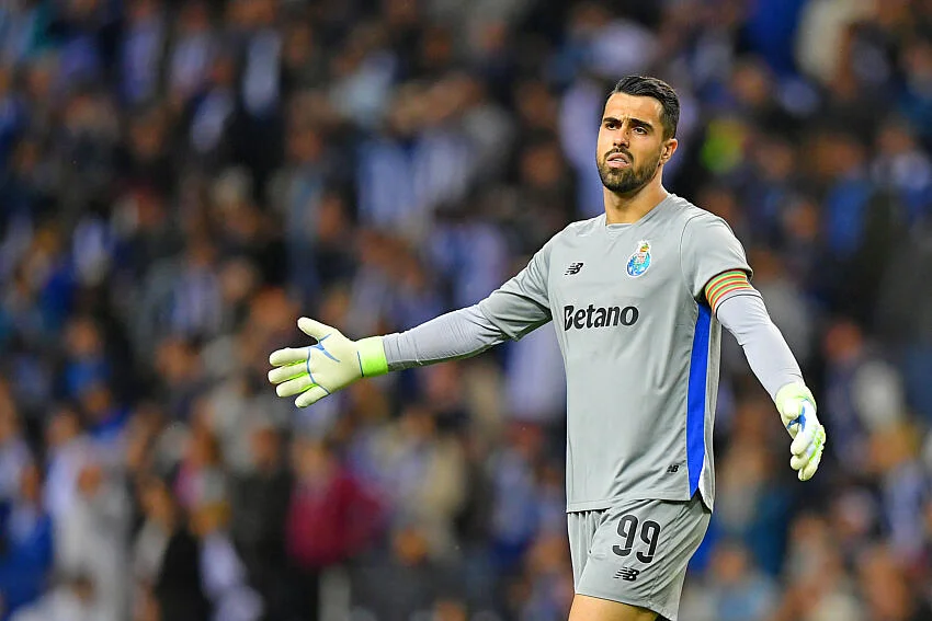 Une écurie anglaise devance le Paris Saint-Germain dans le dossier Diogo Costa