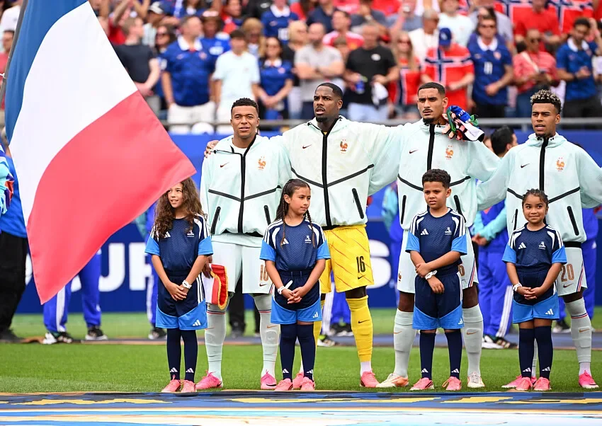CDM 2026 : une minute de silence avant France – Espagne