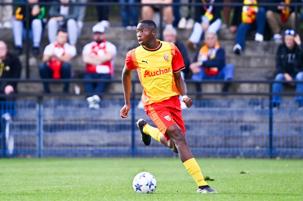 RC Lens : C’est signé pour ce central gaucher (off)