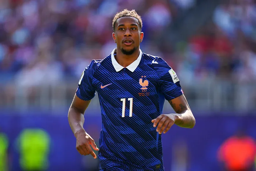Mercato : Olise ne jure que par le Real Madrid, le PSG a décidé de ne pas insister
